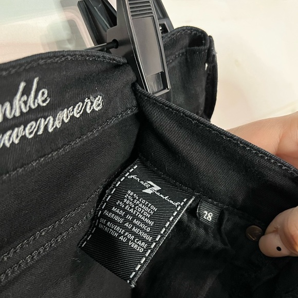 7 For All Mankind Black Ankle Gwenevere Denim, Size 28 - Picture 5 of 7